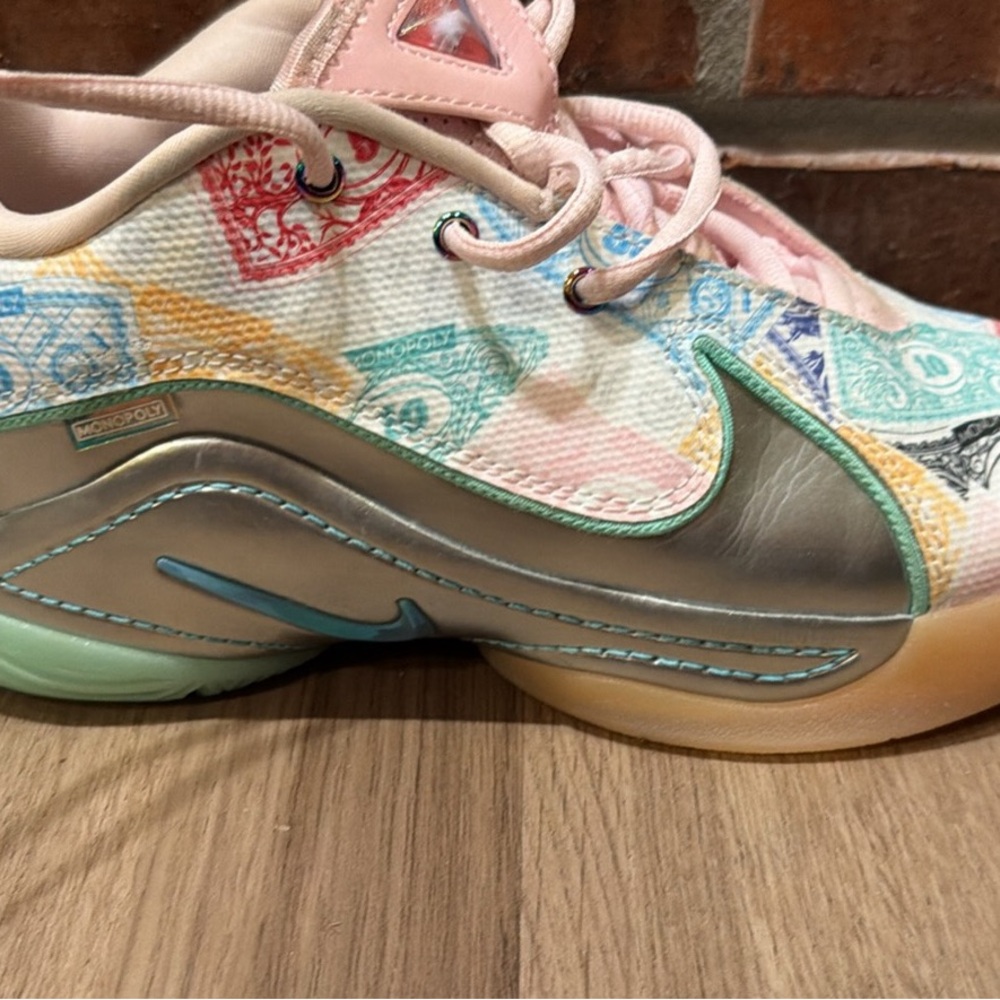 NIKE LeBron 22 Monopoly